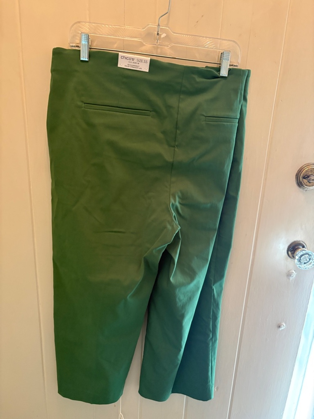 NWT Chico’s Green Crop Pants - Picture 3 of 3